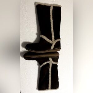 Fleece lined winter boots- Size 9